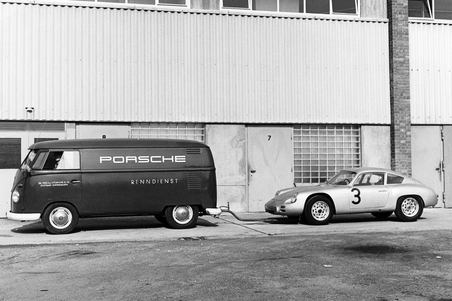 Porsche Renndienst jezdí s vozy Bulli, nyní na základě modelu ID. Buzz
