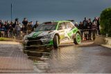 Španělská rallye: junior týmu ŠKODA Rovanperä před Kopeckým ve vedení kategorie WRC 2