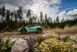 Finská rallye: Kalle Rovanperä s vozem ŠKODA FABIA R5 evo vyhrál v domácí soutěži ve WRC 2 Pro