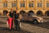 Kachna Duckar vyrazí z Čech na Dakar Rally s čistě dámskou posádkou