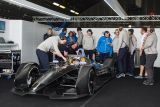 Vývoj závodního vozu BMW iFE.18 pro šampionát Formula E vstoupil do další fáze