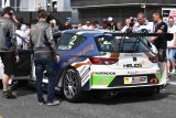 Premiéru autodromu rozsvítilo slunce, ADAC GT Masters se nejspíš do Mostu vrátí