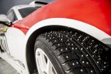 Předváděcí jízda vozu Porsche 718 Cayman GT4 Rallye na sněhu a ledu