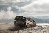Automobil 8 - Ott Tanak a Martin Jarveoja