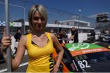 Supersporty GT3 v Mostě stále zrychlují, napínavá podívaná vyvrcholí v neděli