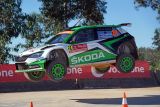 Portugalská rallye: Jan Kopecký vede s novým vozem ŠKODA FABIA R5 evo v kategorii WRC 2 Pro