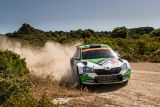 Italská rallye na Sardinii: Piloti ŠKODA Rovanperä a Kopecký na prvních dvou místech ve WRC 2 Pro