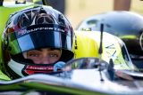 Historicky první závod NASCAR v Mostě potrápil favority