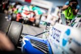 Historicky první závod NASCAR v Mostě potrápil favority