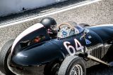 Historicky první závod NASCAR v Mostě potrápil favority