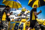 Historicky první závod NASCAR v Mostě potrápil favority