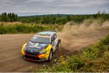 Finská rallye: místní hrdina Kalle Rovanperä jedoucí v barvách ŠKODA vede v kategorii WRC 2 Pro