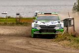 Finská rallye: místní hrdina Kalle Rovanperä jedoucí v barvách ŠKODA vede v kategorii WRC 2 Pro