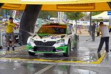 Finská rallye: místní hrdina Kalle Rovanperä jedoucí v barvách ŠKODA vede v kategorii WRC 2 Pro
