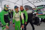 Finská rallye: místní hrdina Kalle Rovanperä jedoucí v barvách ŠKODA vede v kategorii WRC 2 Pro