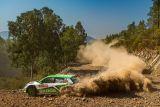 Turecká rallye: Jezdec ŠKODA Jan Kopecký vede v kategorii WRC 2 Pro, Kalle Rovanperä musel odstoupit, ale na trať se v sobotu vrátí