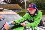 Mise splněna: tovární posádka ŠKODA Kalle Rovanperä a Jonne Halttunen vybojovala na Britské rallye ve Walesu mistrovské tituly ve WRC 2 Pro