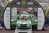 Mise splněna: tovární posádka ŠKODA Kalle Rovanperä a Jonne Halttunen vybojovala na Britské rallye ve Walesu mistrovské tituly ve WRC 2 Pro