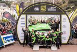 Mise splněna: tovární posádka ŠKODA Kalle Rovanperä a Jonne Halttunen vybojovala na Britské rallye ve Walesu mistrovské tituly ve WRC 2 Pro