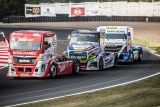Na mosteckém okruhu se dá jezdit i virtuálně, autodrom pronajímá simulátory