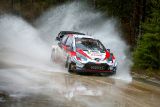 Švédská rallye: Evans s Toyotou Yaris WRC ovládl závod, tři Toyoty na prvních čtyřech pozicích