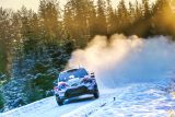 Švédská rallye: Evans s Toyotou Yaris WRC ovládl závod, tři Toyoty na prvních čtyřech pozicích