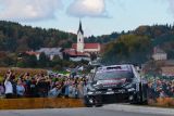 Středoevropská rallye: Toyota má první a druhé místo, oslavuje titul mistra světa